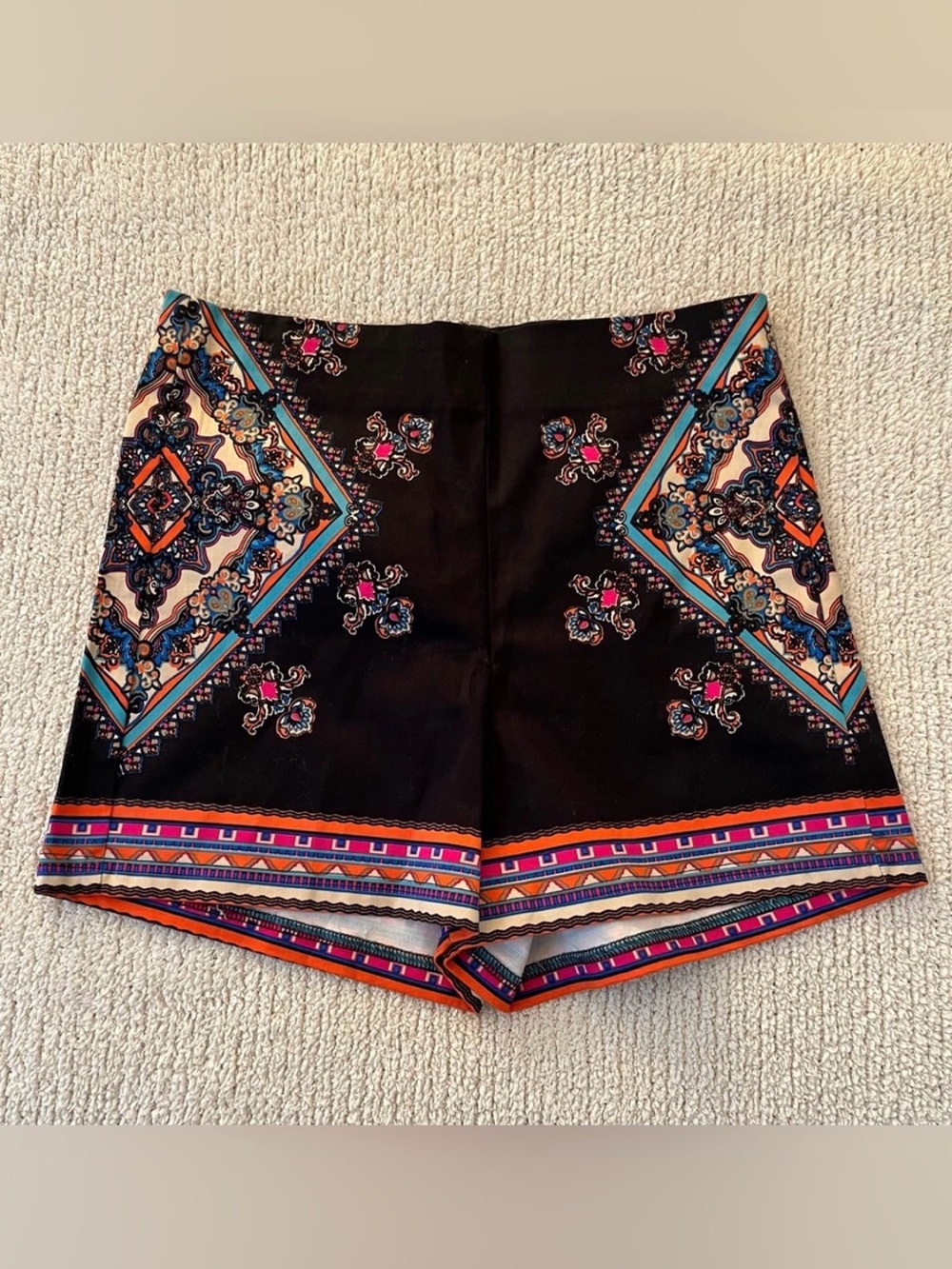 Flying Tomato Black Boho-Print Paisley High Waisted Women's Shorts Size Small